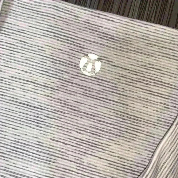 Lululemon Wunder Under Crop II Roll Down Scallop Luxtreme Pull On Leggings - Picture 9 of 13